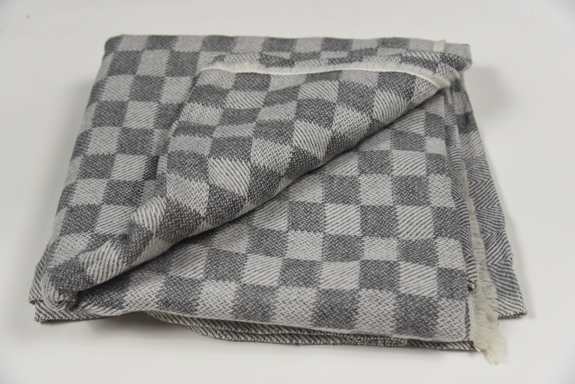 LV Checkmate Blanket Grey